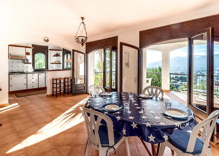 Grifeu 09 - Vista Panoramica Al Mar * خيرونا